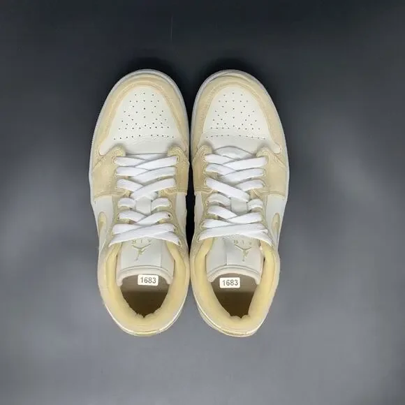 Jordan 1‎ Low SE Team Gold Basketball Shoes FN3722-701 Women's Sz 7 - Picture 4 of 10